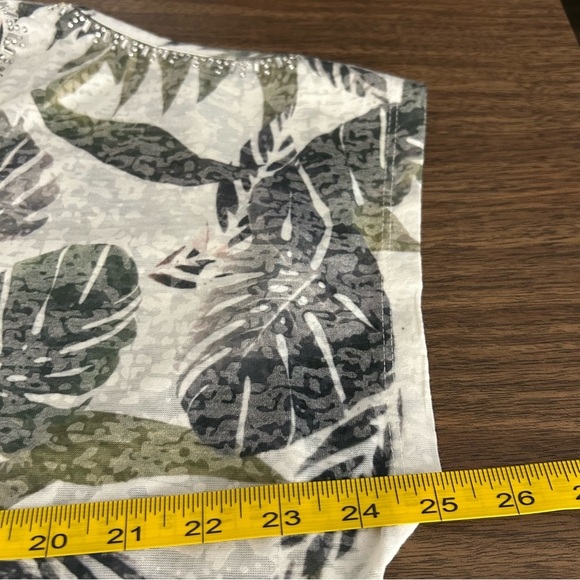 NWT Laura Green and Pink Flutter Sleeve Blouse 2X - Picture 8 of 10